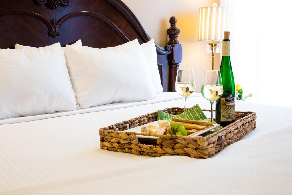 The Sherwood Hotel Greene Bagian luar foto